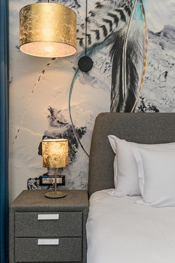 Promenada Studios Braşov Exteriör bild