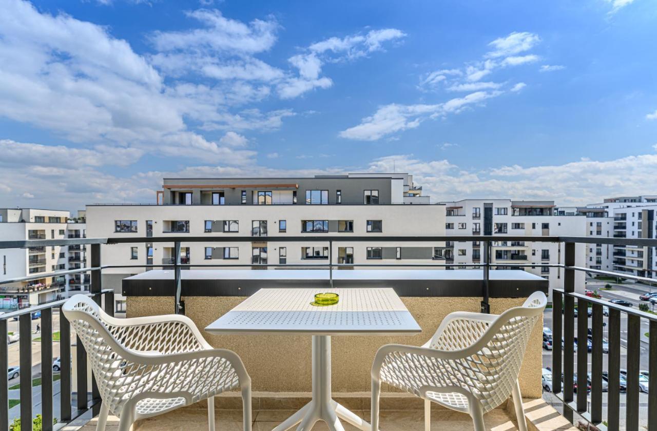 Promenada Studios Braşov Exteriör bild